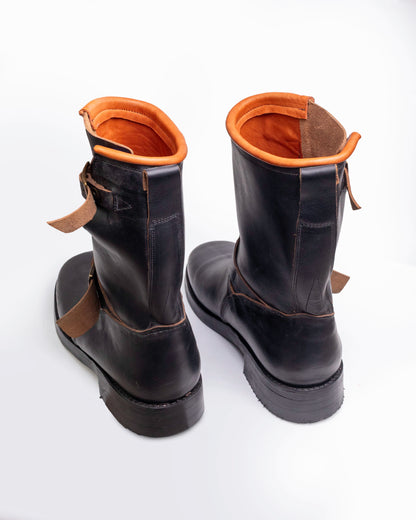 Engineer boots 10D